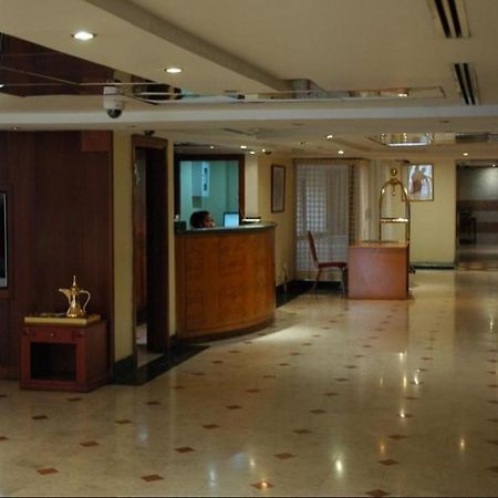 London Crown 2 Hotel Apartments ดูไบ ภายนอก รูปภาพ