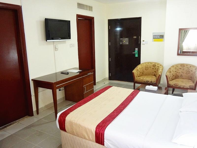 London Crown 2 Hotel Apartments ดูไบ ภายนอก รูปภาพ